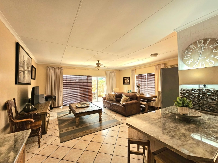 3 Bedroom Property for Sale in Van Der Hoff Park North West